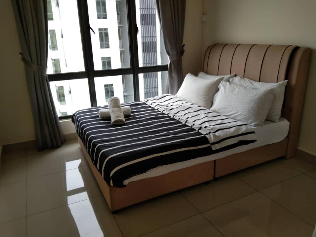 Arc Austin Hill Apartment Джохор Бахру Екстериор снимка
