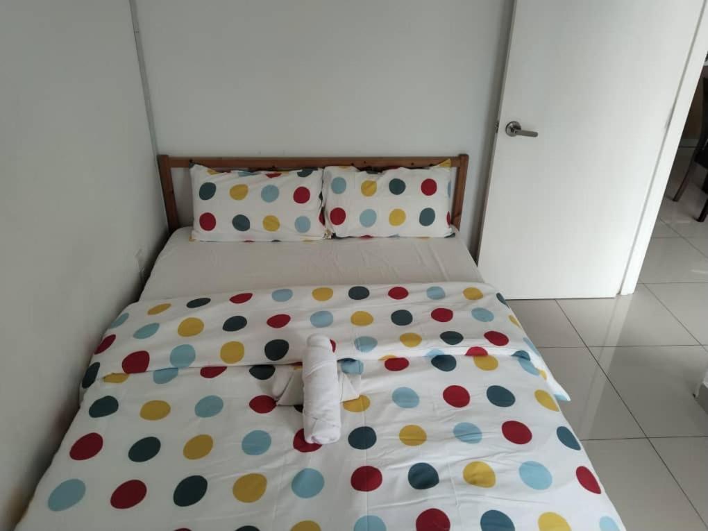 Arc Austin Hill Apartment Джохор Бахру Екстериор снимка