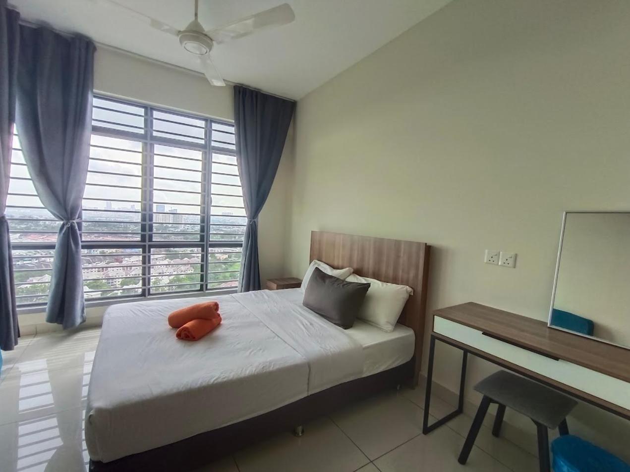 Arc Austin Hill Apartment Джохор Бахру Екстериор снимка